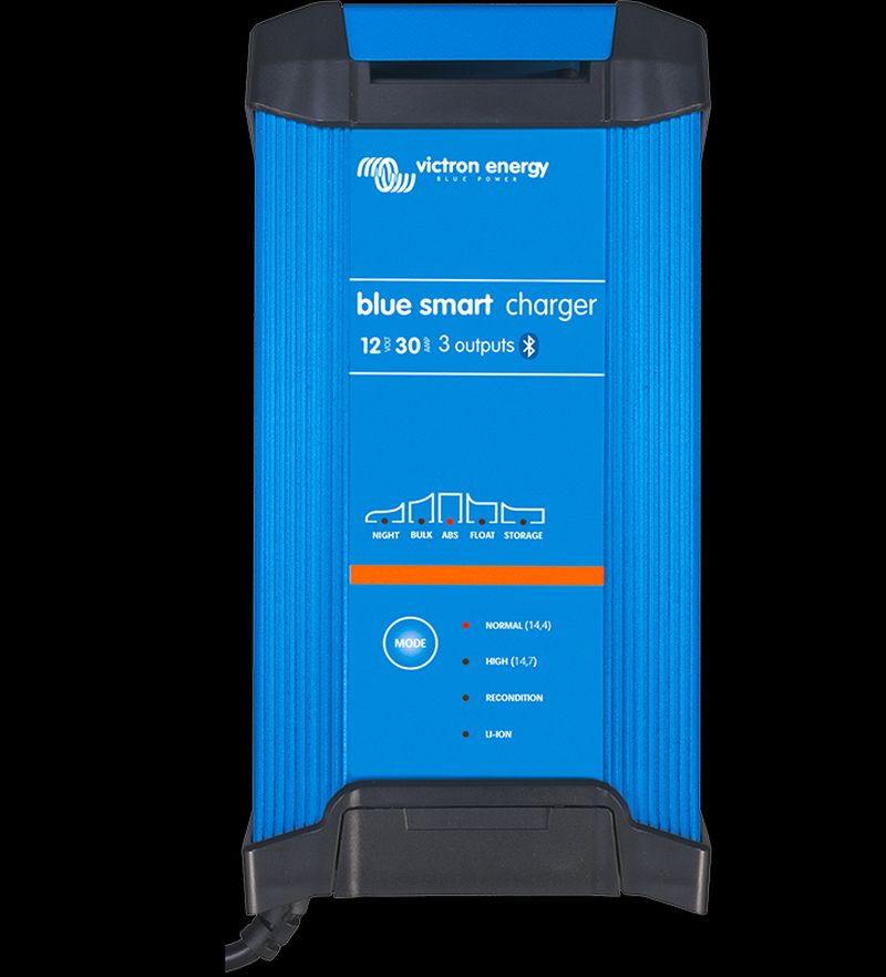 VICTRON - Blue Smart IP22 Charger 12/15(3) 230V CEE 7/7